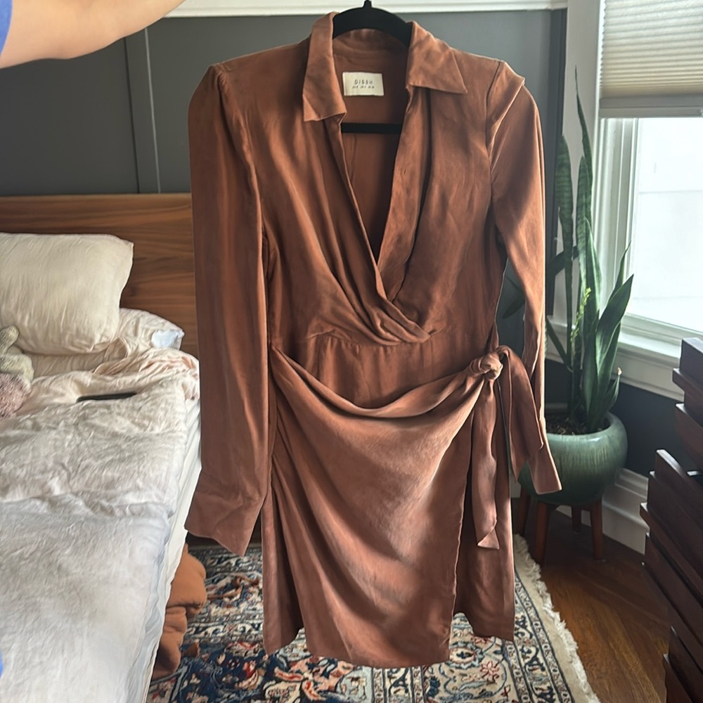 DISSH size 4 long sleeve mini dress